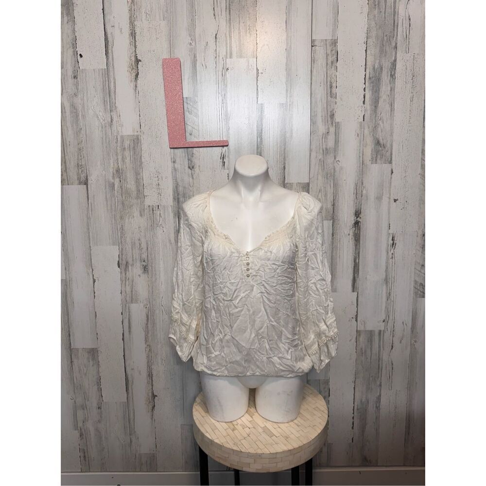 White Arizona blouse size large